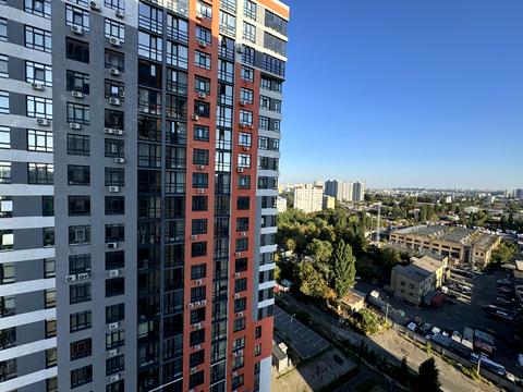 квартира за адресою Миколи Гулака вул., 4