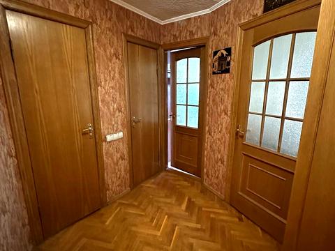 квартира за адресою Володимира Івасюка просп. (Героїв Сталінграду), 11