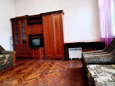 квартира за адресою Під Дубом вул. (Космонавтів), 14