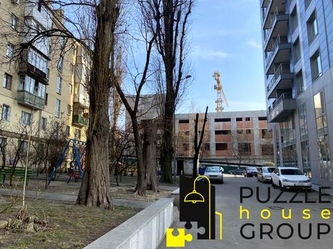 комерційна за адресою Джона Маккейна вул. (Івана Кудрі), 9