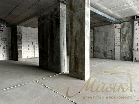 коммерческая по адресу Днепровская набережная ул., 15