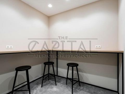 коммерческая по адресу Кловский спуск, 7a