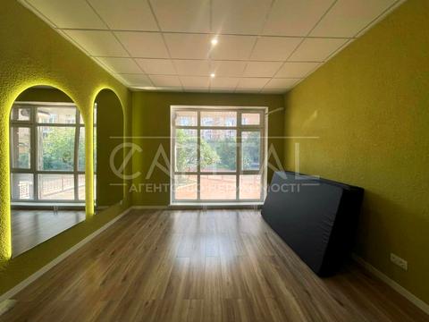 коммерческая по адресу Оболонская набережная ул., 15