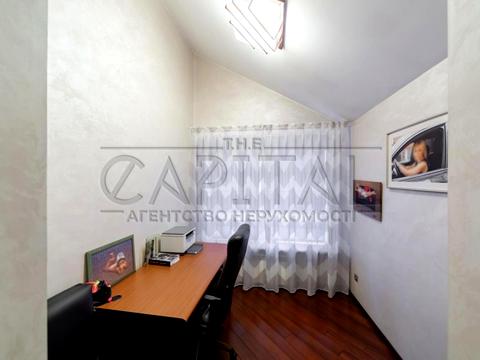 будинок за адресою святкова