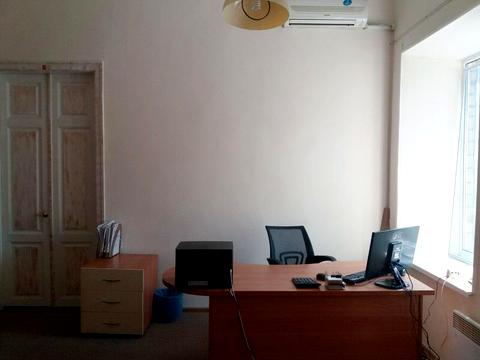 комерційна за адресою Князя Ярослава Мудрого вул. (Ленінградська)