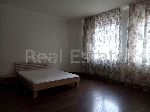 квартира за адресою Євгена Коновальця вул. (Щорса), 32-Б