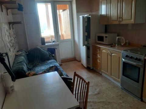 квартира за адресою Київ, Драгоманова вул., 31-В