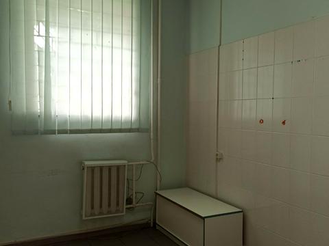 комерційна за адресою Вишгородська вул., 38