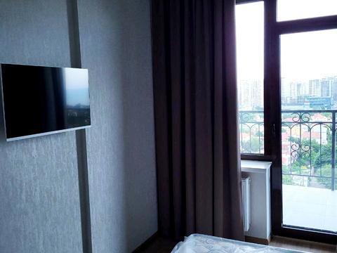 квартира за адресою Полуничний, 24