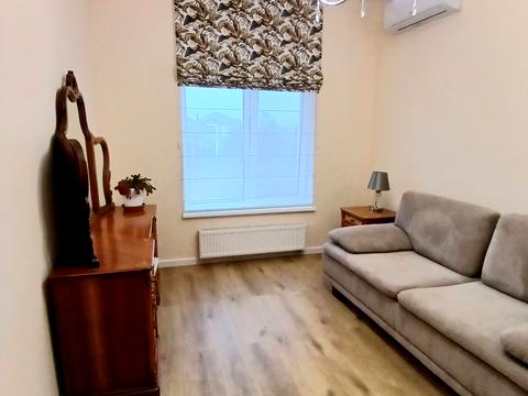 будинок за адресою Стуса