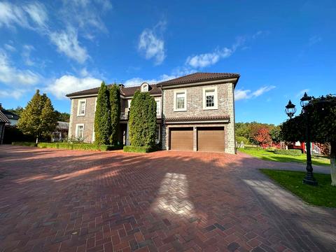 будинок за адресою вулиця Кошового