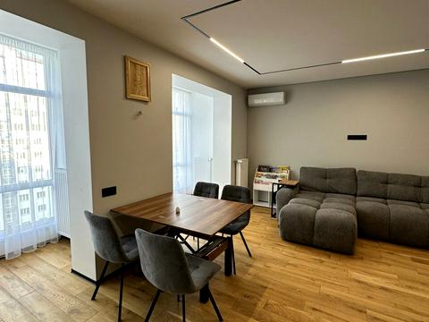квартира за адресою Височана вул., 18