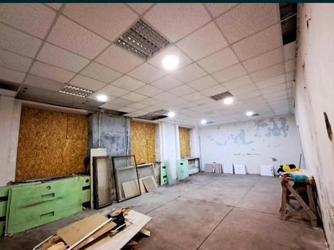 комерційна за адресою Івана Мазепи вул. (Щорса), 68