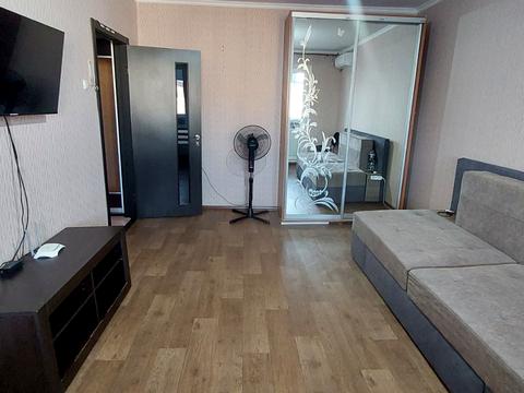 квартира за адресою Михайла Лушпи просп., 11