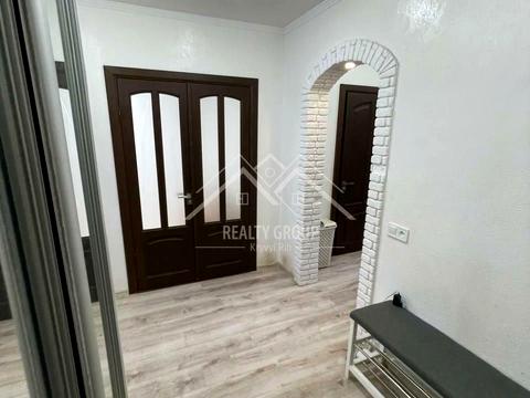 квартира за адресою Кропивницького вул., 44