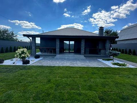 будинок за адресою Миру