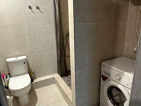 квартира за адресою Сім'ї Кульженків вул. (Петра Дегтяренка), 31-А