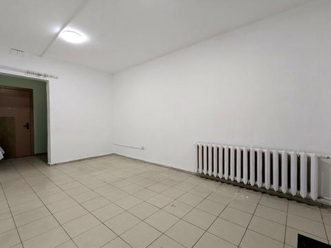 комерційна за адресою Миколи Лаврухіна вул., 16