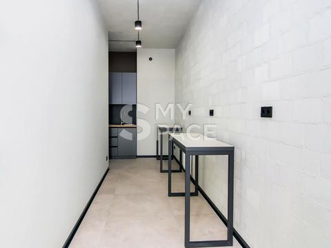 комерційна за адресою Джона Маккейна вул. (Івана Кудрі), 26