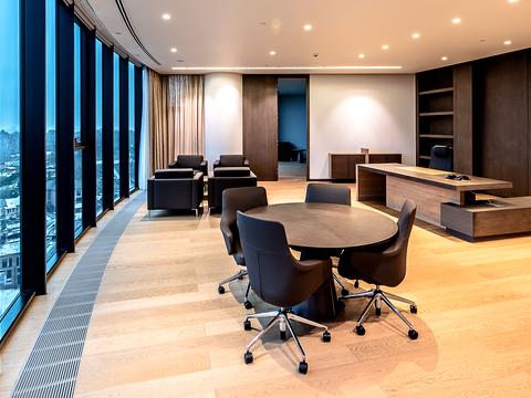 комерційна за адресою Болсуновська вул. (Сергія Струтинського), 13