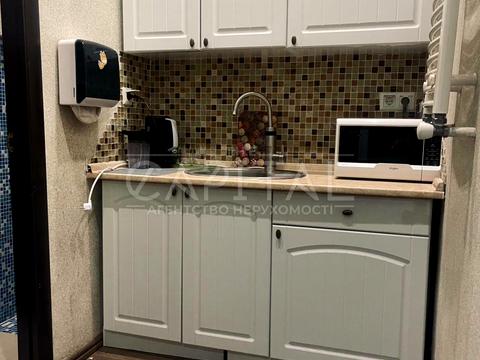 коммерческая по адресу Евгения Коновальца ул. (Щорса), 32-В