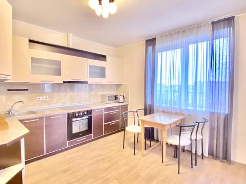 квартира по адресу Ревуцкого ул., 9