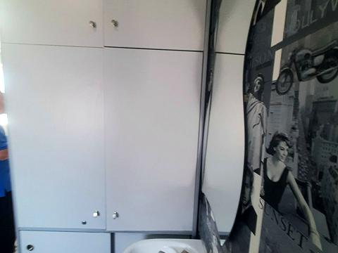 комерційна за адресою Грушевського вул., 57