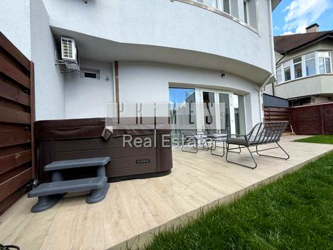 будинок за адресою Приозерна вул.