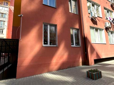 квартира за адресою Михайла Грушевського вул., 39/3, корп. 1-4