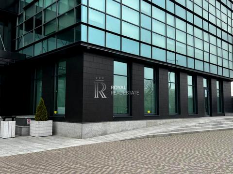 комерційна за адресою проспект Степана Бандери, 28а