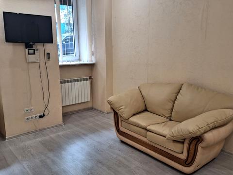 комерційна за адресою Конинського, 60