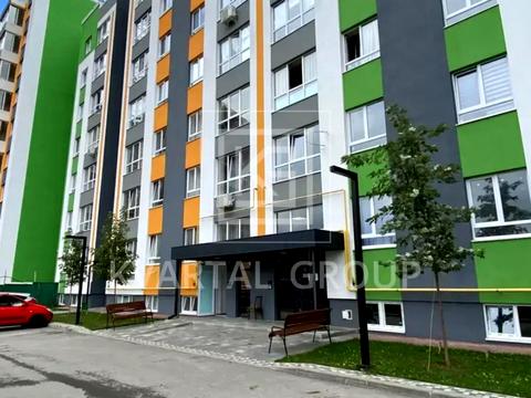 комерційна за адресою Остромирська вул., 49В