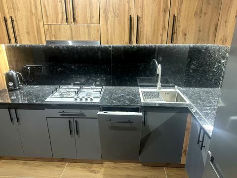 квартира за адресою Домбровського вул., 3
