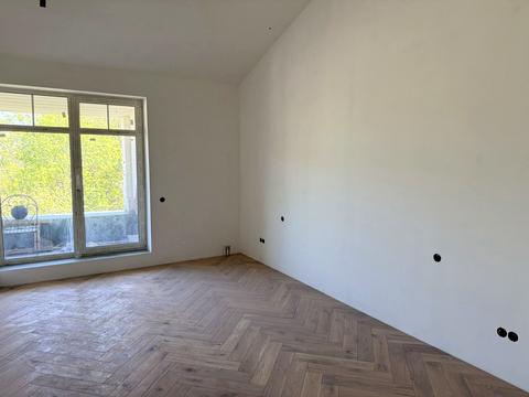 квартира за адресою Дегтярна вул., 9