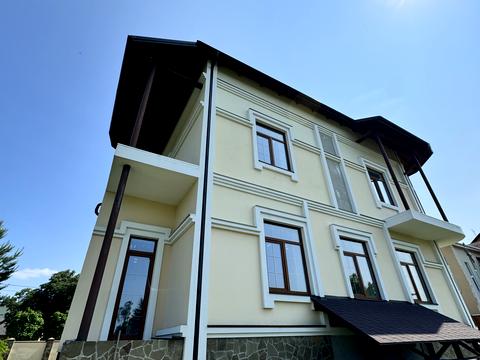 коммерческая по адресу Ёлочный пер., 10