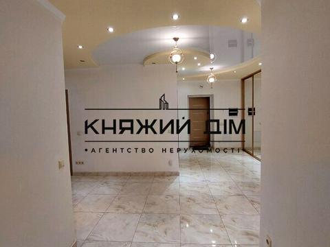 комерційна за адресою Борщагівська вул., 206