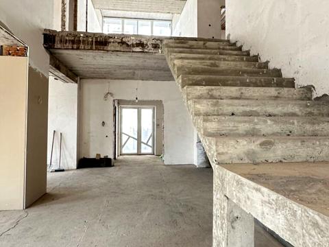 комерційна за адресою Подільська вул., 12