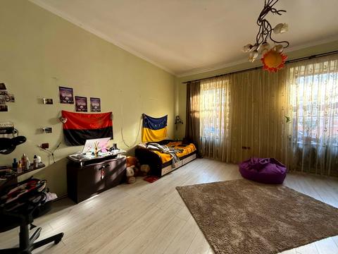 квартира за адресою Августина Волошина вул., 5