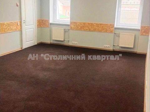 комерційна за адресою Кирилівська вул. (Фрунзе), 13-Д