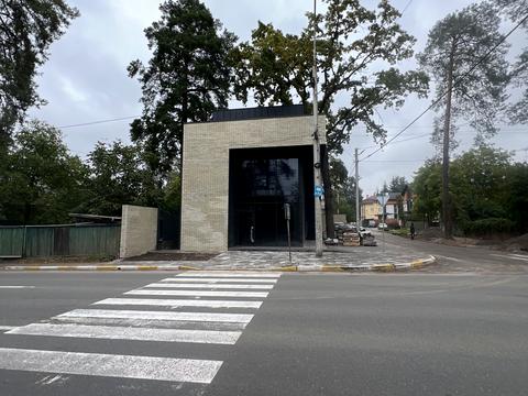 коммерческая по адресу Университетская ул., 27б
