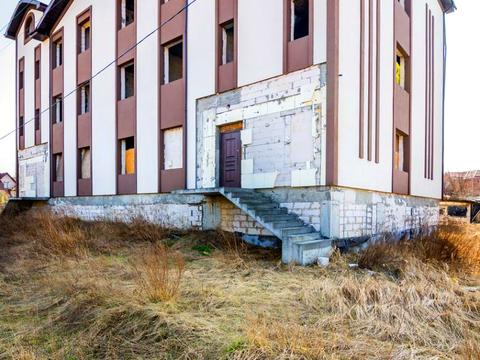 комерційна за адресою Каштановий провулок, 3