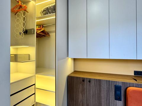 квартира за адресою Салютна вул., 2