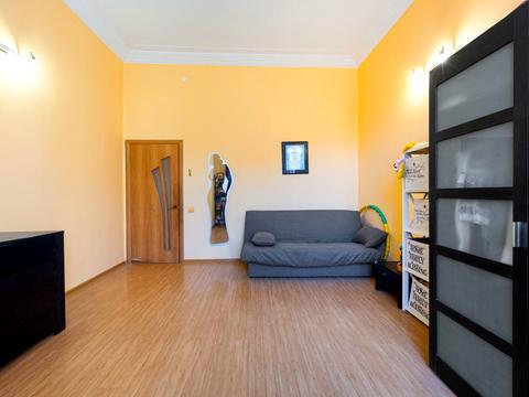 квартира за адресою Кука, 20