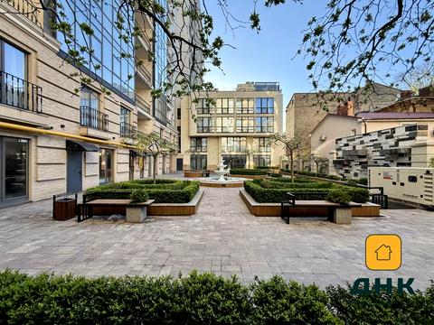 квартира за адресою Андрія Гулого-Гуленка вул. (Віце-адмірала Азарова), 8а