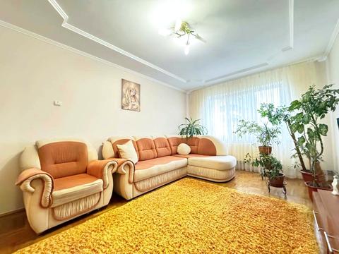 квартира за адресою Василя Симоненка вул., 7
