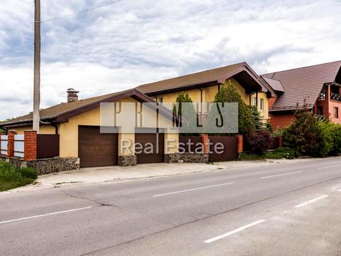 будинок за адресою Зоряна вул.