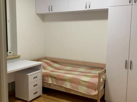 квартира за адресою Дорошенка вул., 5