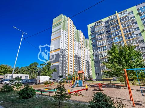 квартира за адресою Київ, Миколи Вінграновського вул., 2