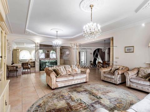 будинок за адресою смт. Козин, Старокиївська вул., 13/12