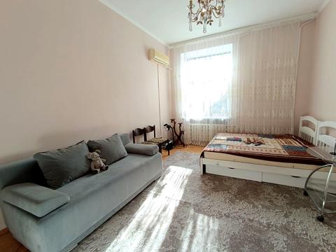 квартира за адресою Привокзальна вул., 8/1